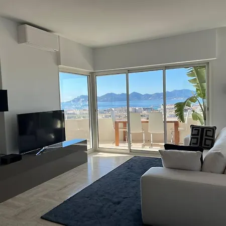Apartment Proche De La Croisette Et